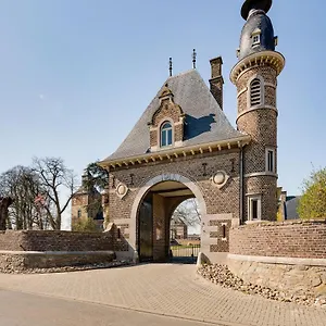 Poortgebouw Kasteel Borgharen Zonder Ontbijt !! U Huurt Alleen Het Poortgebouw !! , Maastricht Nederland