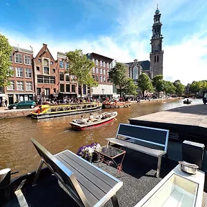 Botel Royal